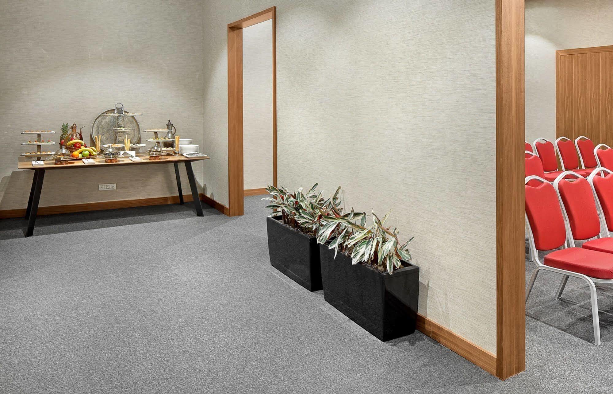 Hotel Divan Gplus 5*